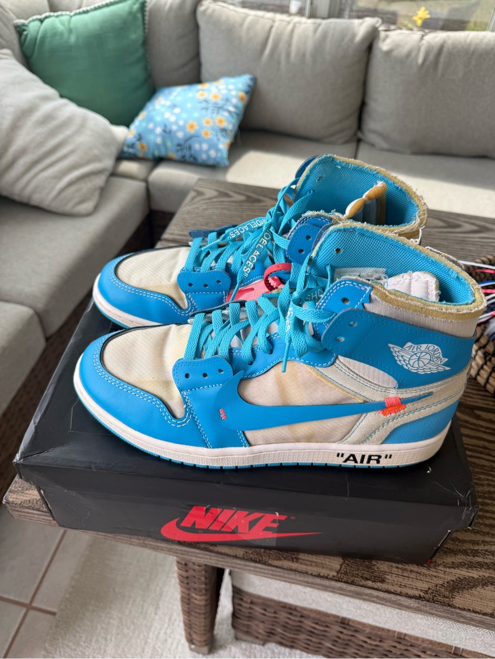 Off white Jordan 1